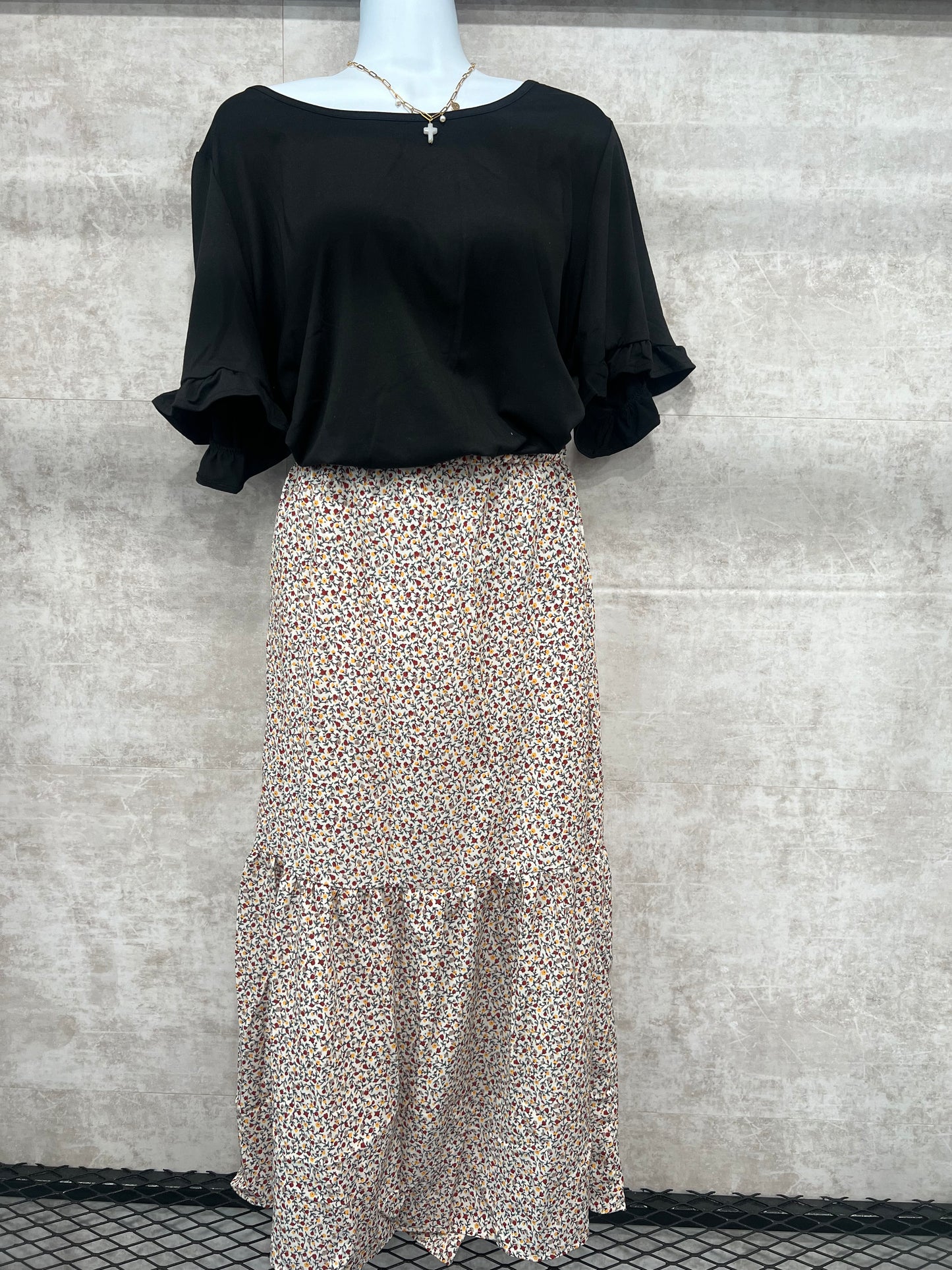 Floral Long Skirt Curvy Plus